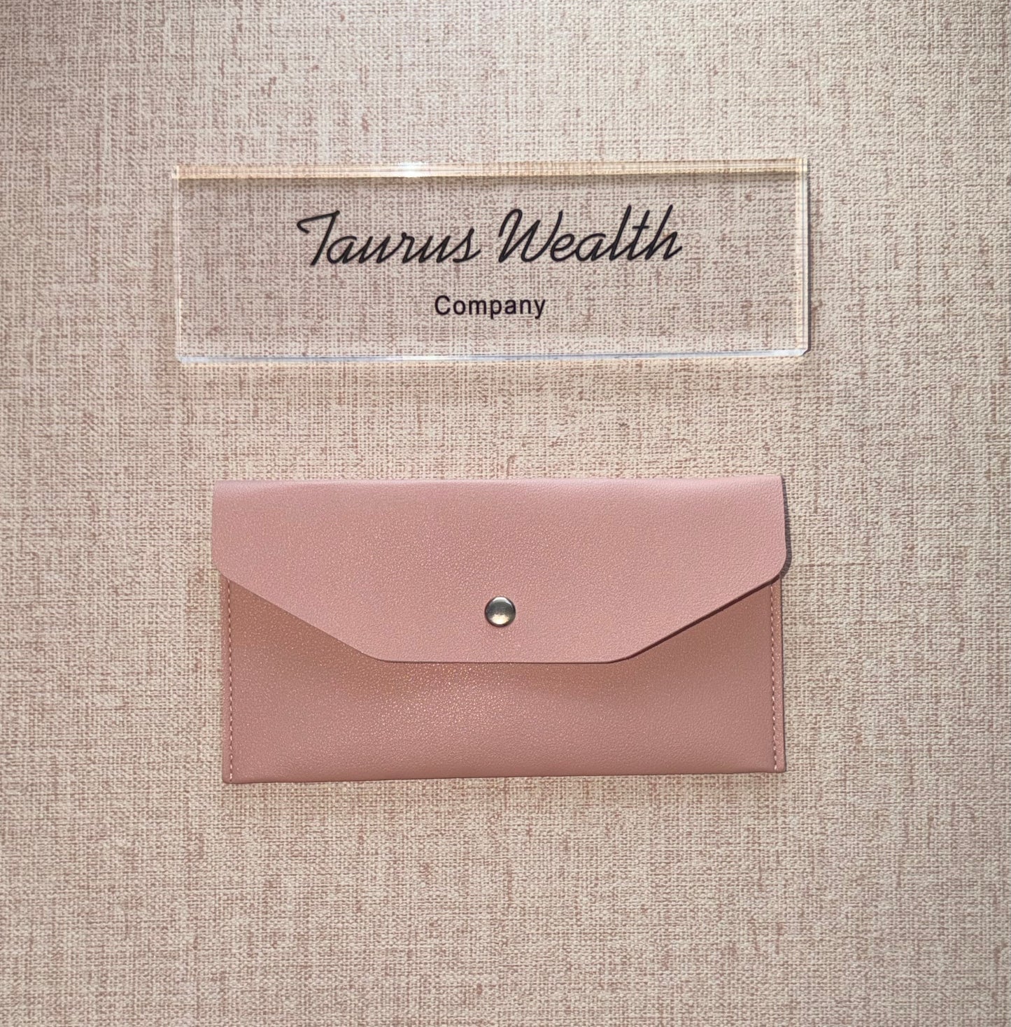 Snap closed cash wallet
