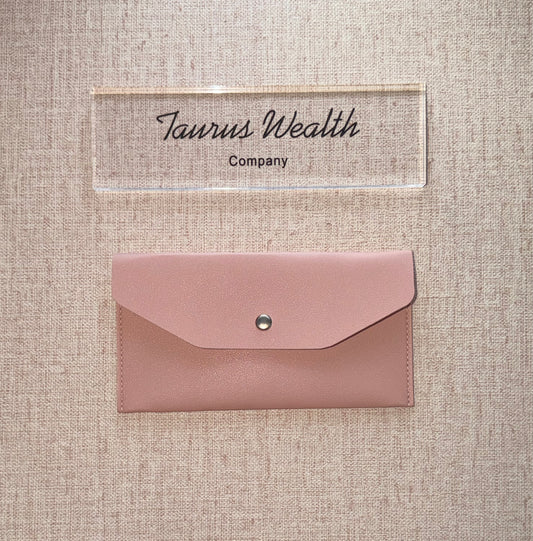 Snap closed cash wallet
